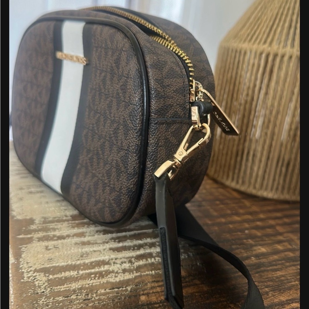 Michael Kors Brown and Black Crossbody Bag - Picture 3 of 7